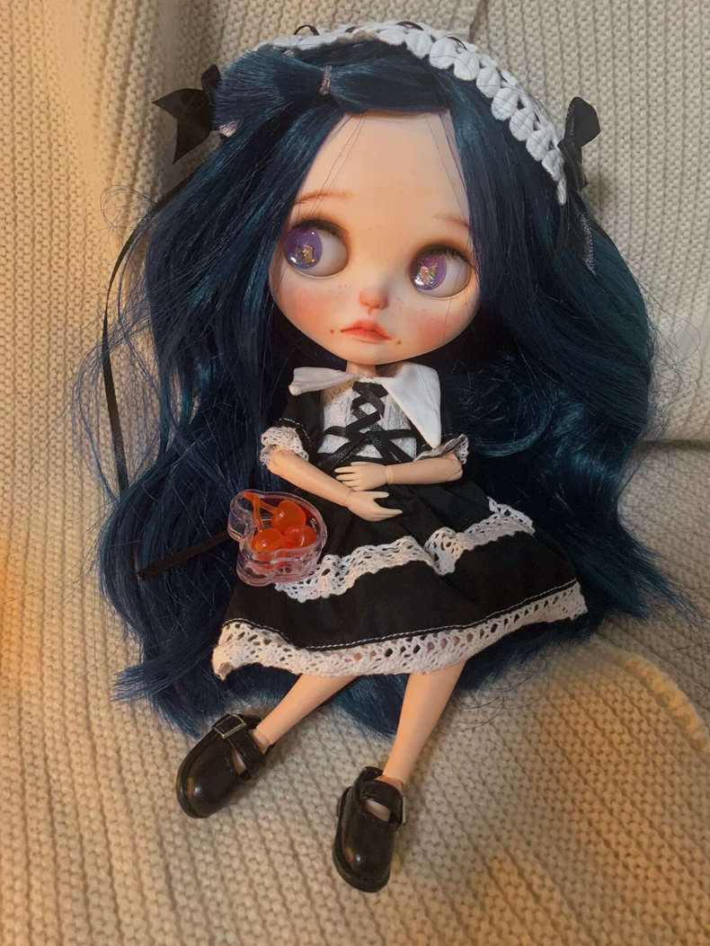 Elegant BLYTHE Doll Outfit – Black & White Lace Ensemble for Collectors, Durable & Stylish - Image 1