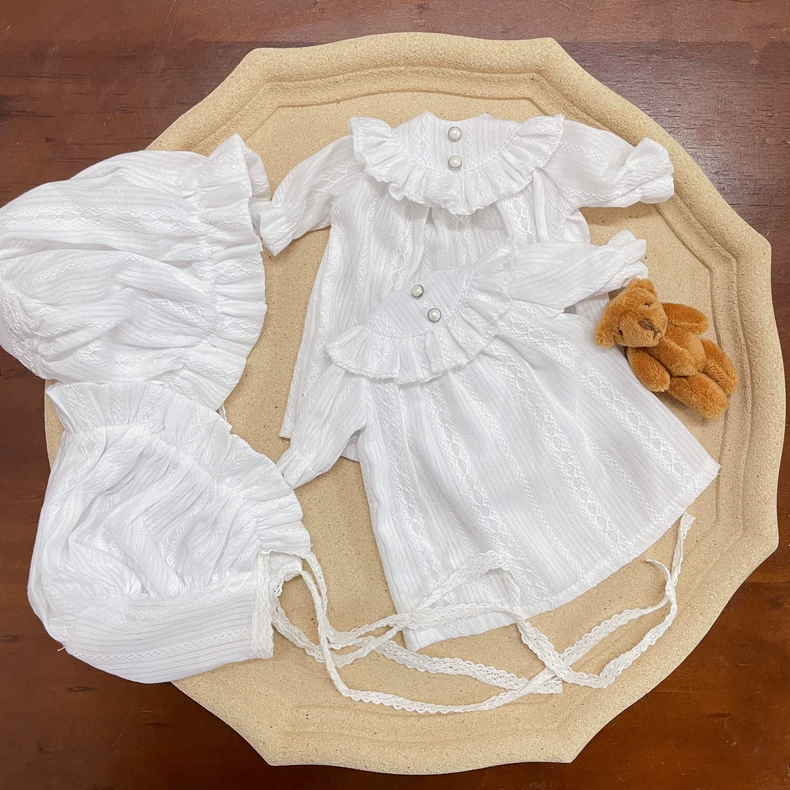 Exquisite Lace BLYTHE Doll Outfit with Matching Hat - Elegant Pastel Collectible Ensemble for Tea Parties & Photo Shoots - Image 7