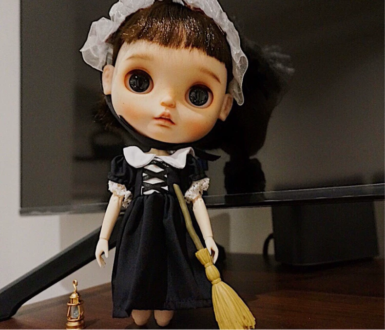 Charming Blythe Doll Maid Outfit – Elegant Black & White Dress Set with Headband & Lantern Pants for Doll Photography & Play - Image 1