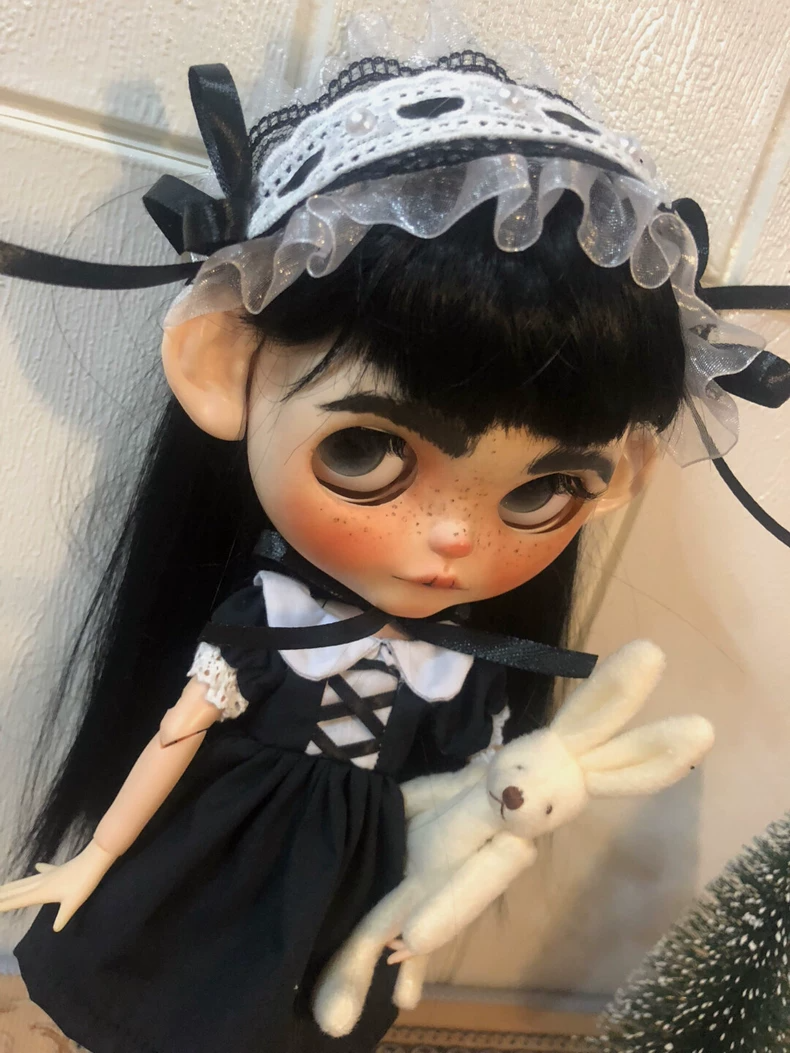 Charming Blythe Doll Maid Outfit – Elegant Black & White Dress Set with Headband & Lantern Pants for Doll Photography & Play - Image 3