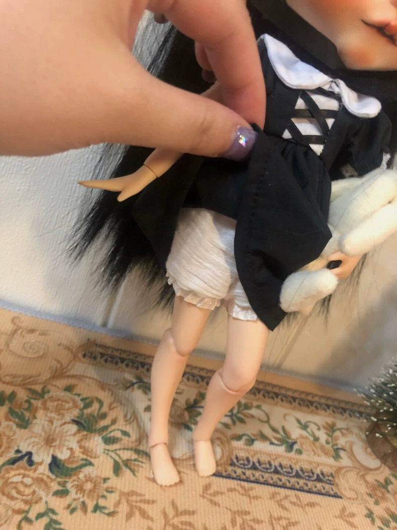 Charming Blythe Doll Maid Outfit – Elegant Black & White Dress Set with Headband & Lantern Pants for Doll Photography & Play - Image 4
