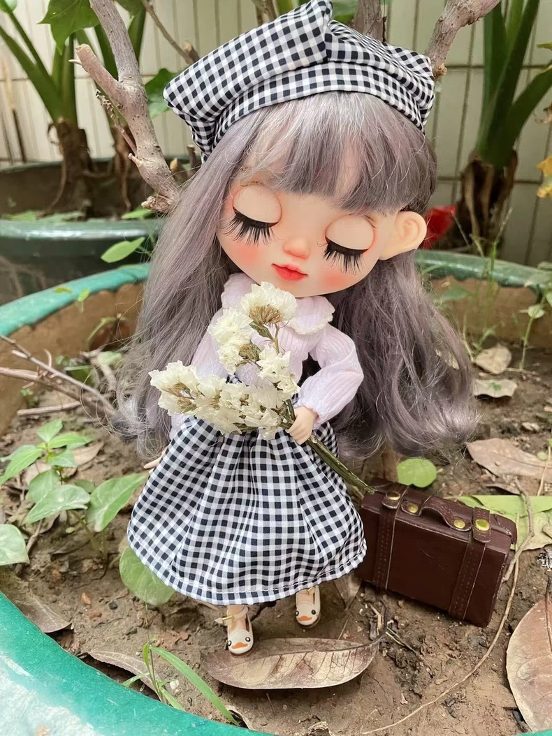 Chic Black & White Checkered Blythe Doll Outfit – Playful Sophistication with Adjustable Cotton Blouse & Stylish Skirt - Image 1