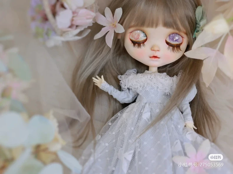 Vintage Lace Blythe Doll Dress - Handmade Pastel Artisan Collector's Outfit - Image 1
