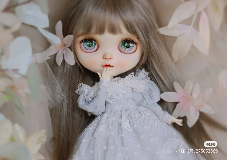 Vintage Lace Blythe Doll Dress - Handmade Pastel Artisan Collector's Outfit - Image 3