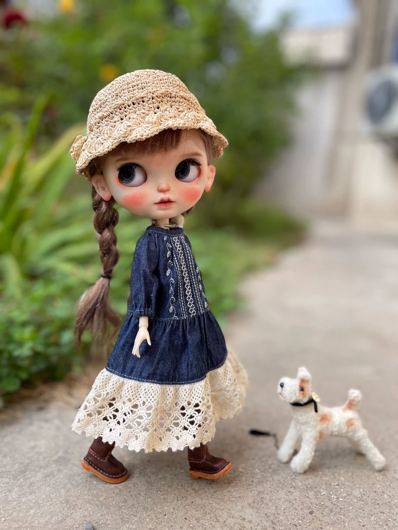 Vintage Bohemian Denim Dress for BLYTHE Dolls – Lace Detailing & Adjustable Fit, OB 22 & OB 24 - Image 4