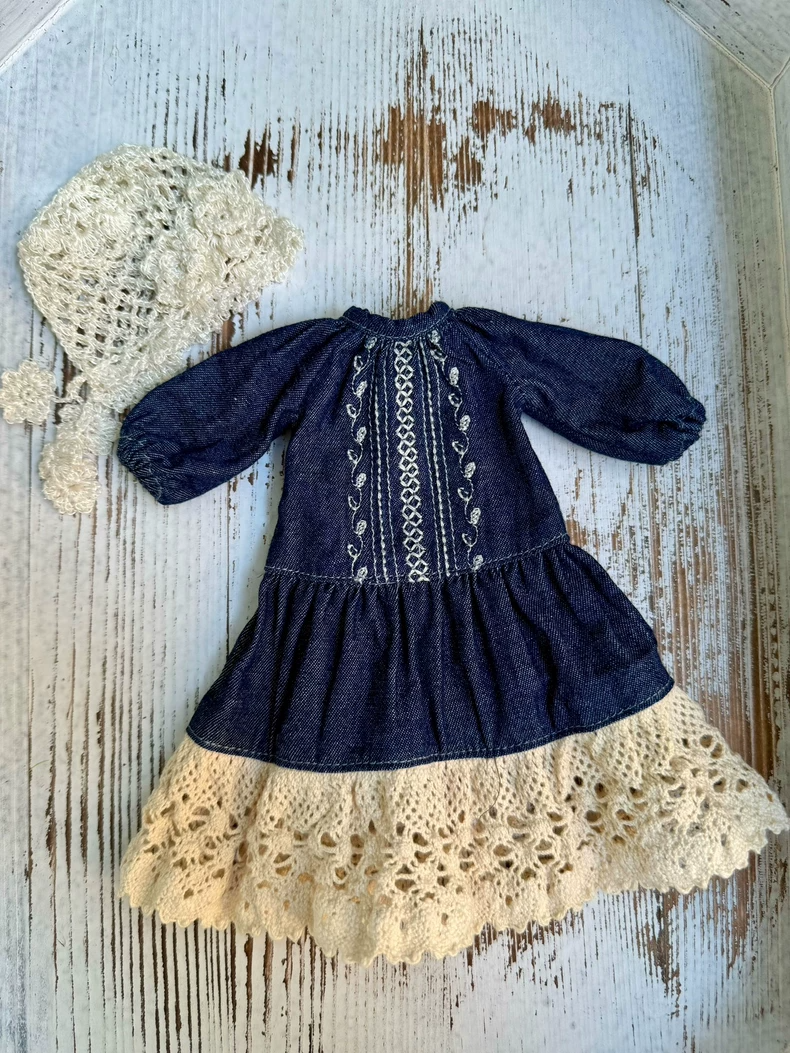 Vintage Bohemian Denim Dress for BLYTHE Dolls – Lace Detailing & Adjustable Fit, OB 22 & OB 24 - Image 6