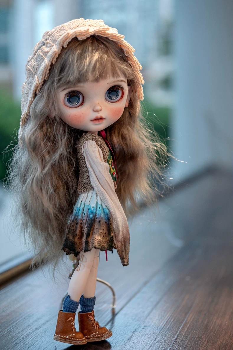 Whimsical Tea-Dyed BLYTHE Outfit: Lace Headband, Embroidered Vest & Gradient Skirt for Collectors - Image 3