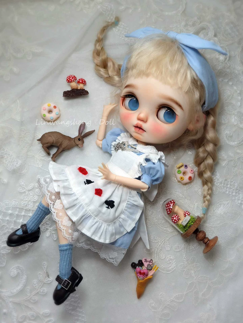 Whimsical Alice in Wonderland Blythe Doll Outfit – Elegant & Collectible - Image 8