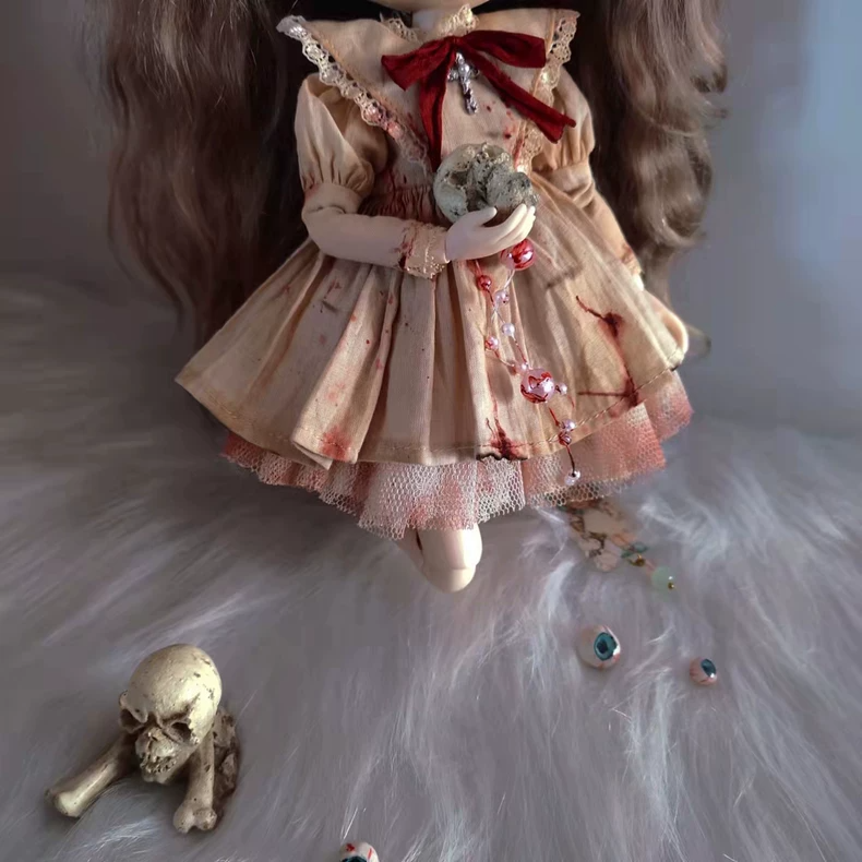Dark Fantasy BLYTHE Doll Outfit – Gothic Bloodstain & Skull Dress for OB24, OB22, OB27 – Enchanting Vintage Elegance - Image 2