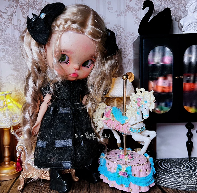 Exquisite Black BLYTHE Doll Outfit - Elegant, Durable & Versatile for Collectors & Displays - Image 1