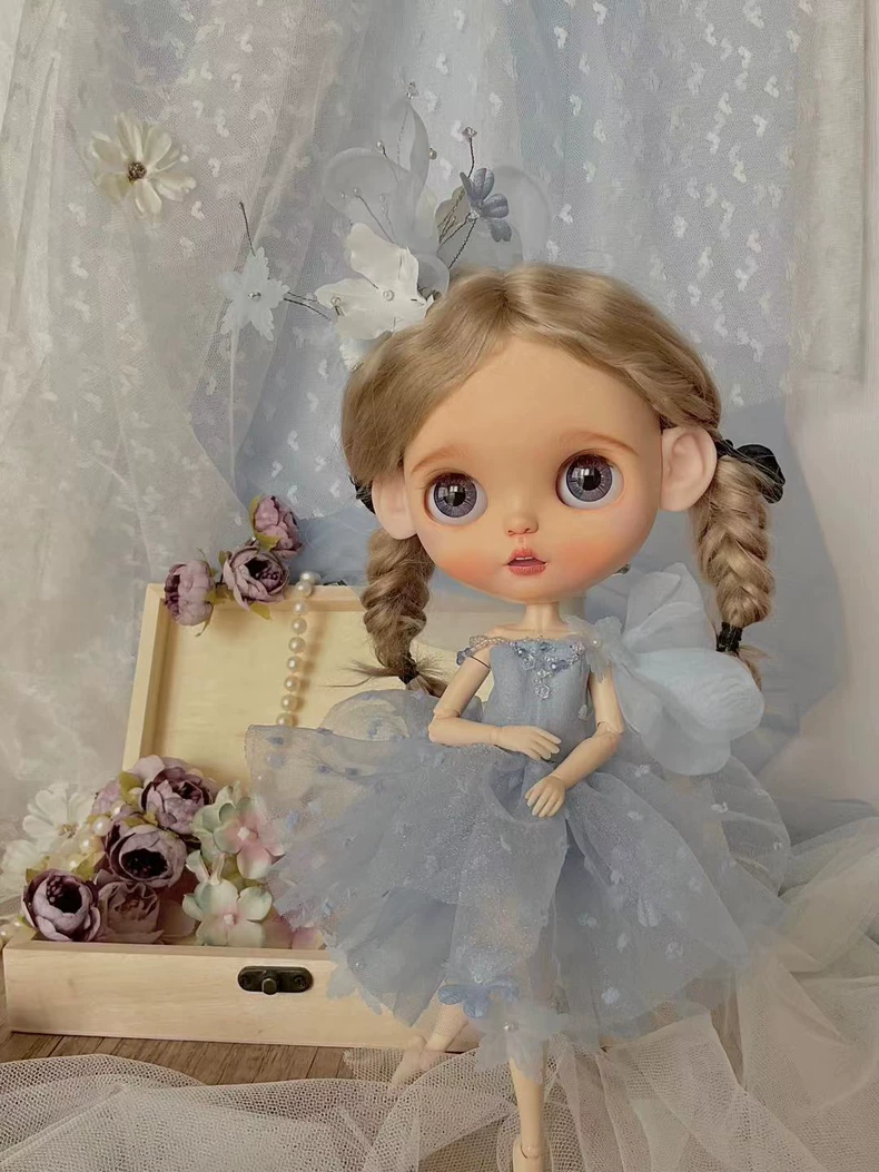Enchanted BLYTHE Fairy Tale Outfit – Delicate Pastel Blue Dress with Floral Accents - Image 2