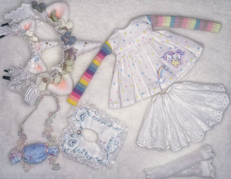 Whimsical Unicorn Blythe Doll Outfit: Rainbow Dress, Lace Headband & Playful Purse - Image 7