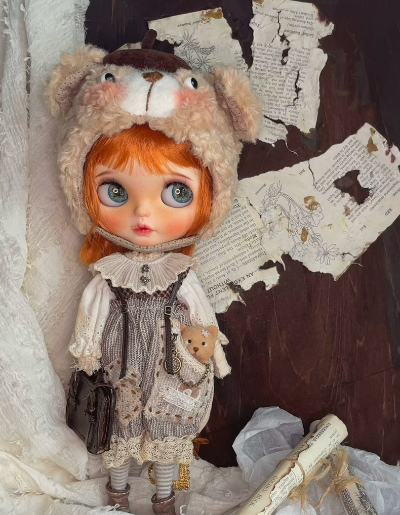 Whimsical Bear-Themed Blythe Doll Outfit: Vintage Charm & Premium Quality Accessories - Image 1