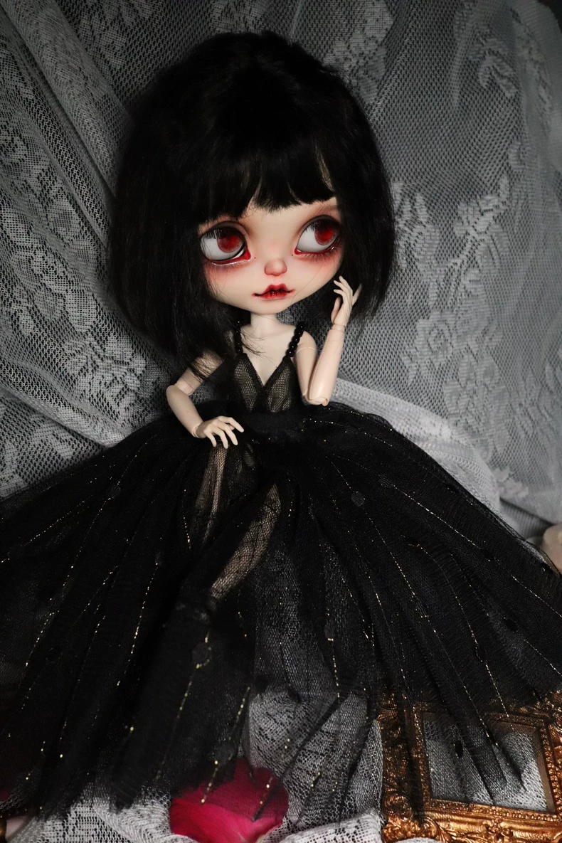 Gothic Elegance BLYTHE Doll Outfit - Black Tulle Skirt & Headpiece for AZ19 OB24 OB22 - Premium Collector Fashion - Image 2