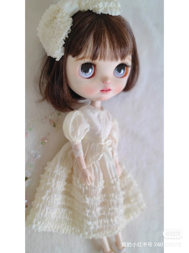Elegant Princess Blythe Doll Outfit: Luxurious Lace & Satin Dress with Delicate Headpiece - Image 7
