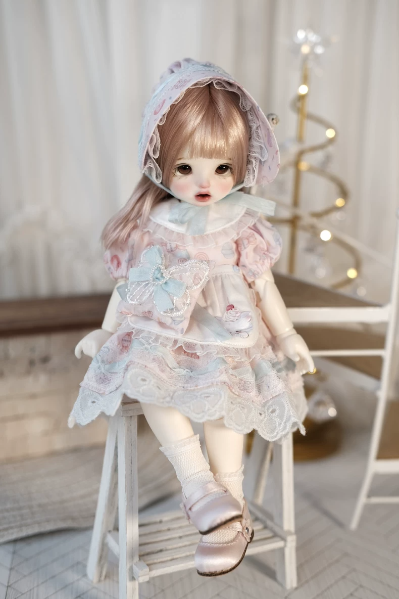 Whimsical Pastel BJD 1/6 Doll Outfit – Sweet Lace Trims & Charming Accessories - Image 3