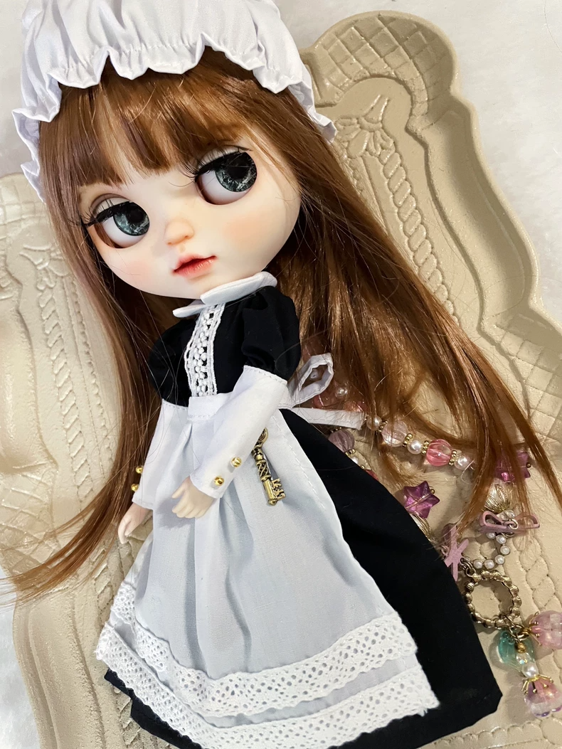 Charming Blythe Doll Outfit - Black Dress & White Apron Set with Elegant Accessories for OB24 & 6-Inch Dolls - Image 2