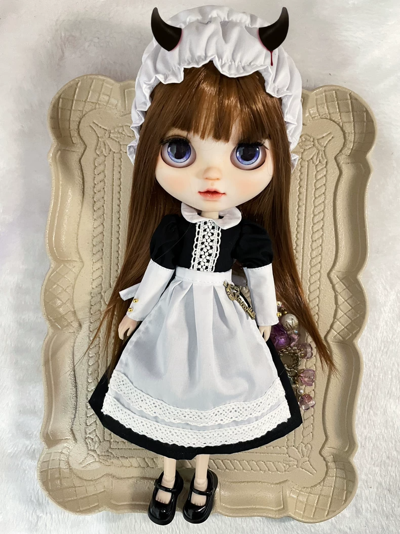Charming Blythe Doll Outfit - Black Dress & White Apron Set with Elegant Accessories for OB24 & 6-Inch Dolls - Image 5