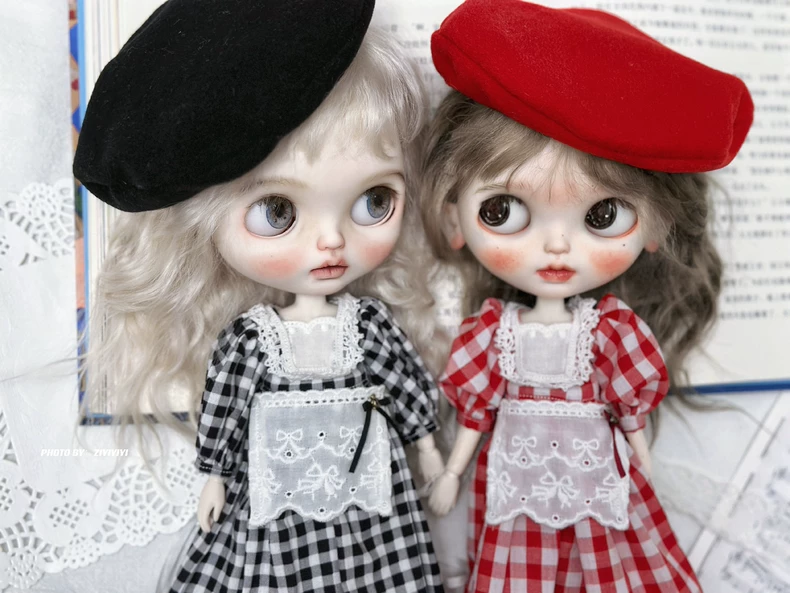 Vintage Plaid Blythe Doll Dress & Beret Outfit - Handcrafted Collector Ensemble - Image 2