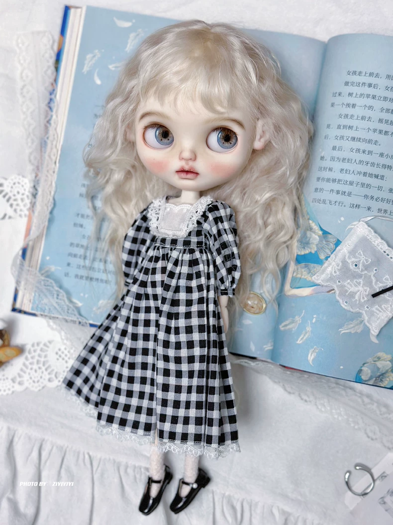 Vintage Plaid Blythe Doll Dress & Beret Outfit - Handcrafted Collector Ensemble - Image 4