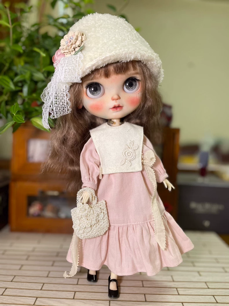 Vintage Pink Blythe Doll Outfit – Elegant Floral Dress & Cream Vest Set - Image 2