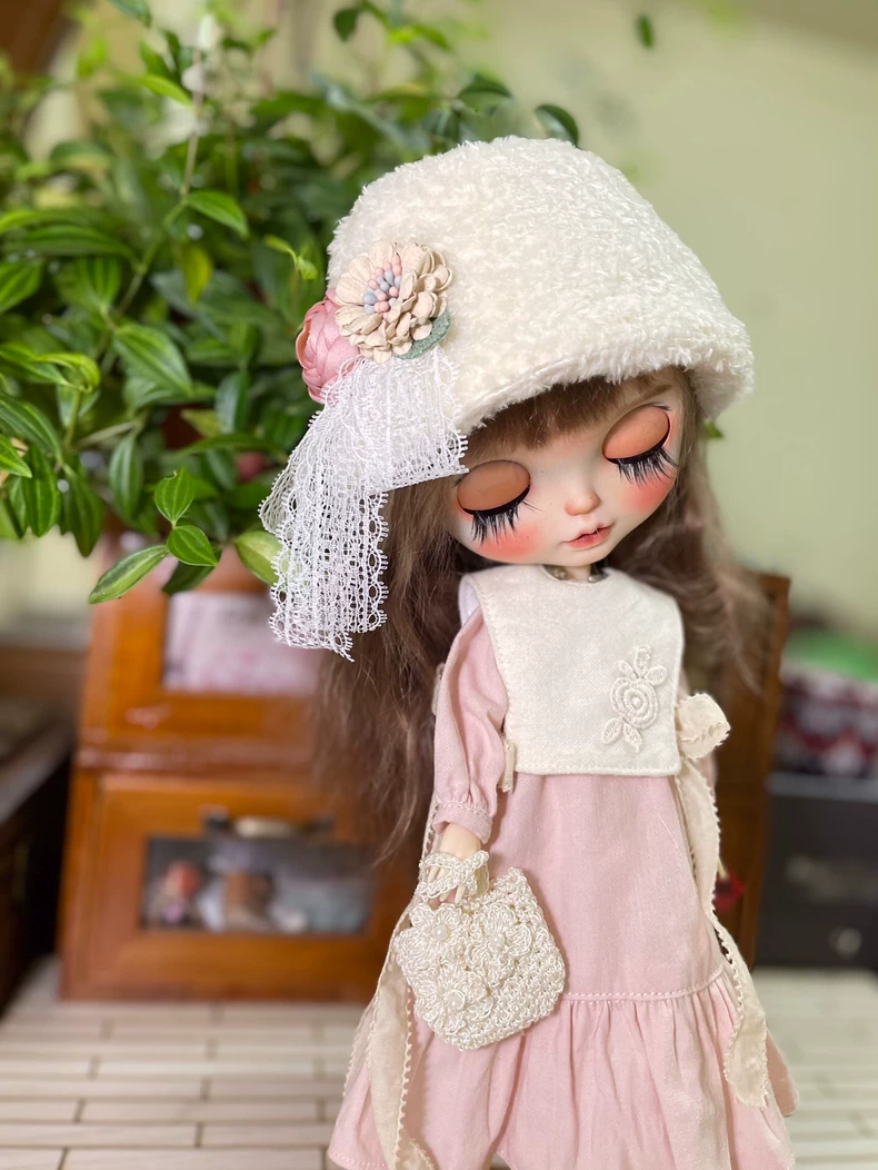 Vintage Pink Blythe Doll Outfit – Elegant Floral Dress & Cream Vest Set - Image 3