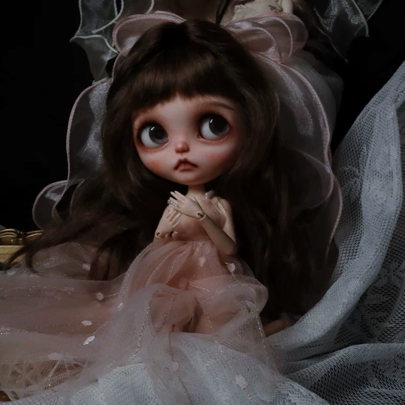 Exquisite BLYTHE Doll Outfit: Elegant Tulle Dress with Graceful Silhouette, Delicate Embroidery & Harmonious Colors for Collectors - Image 4