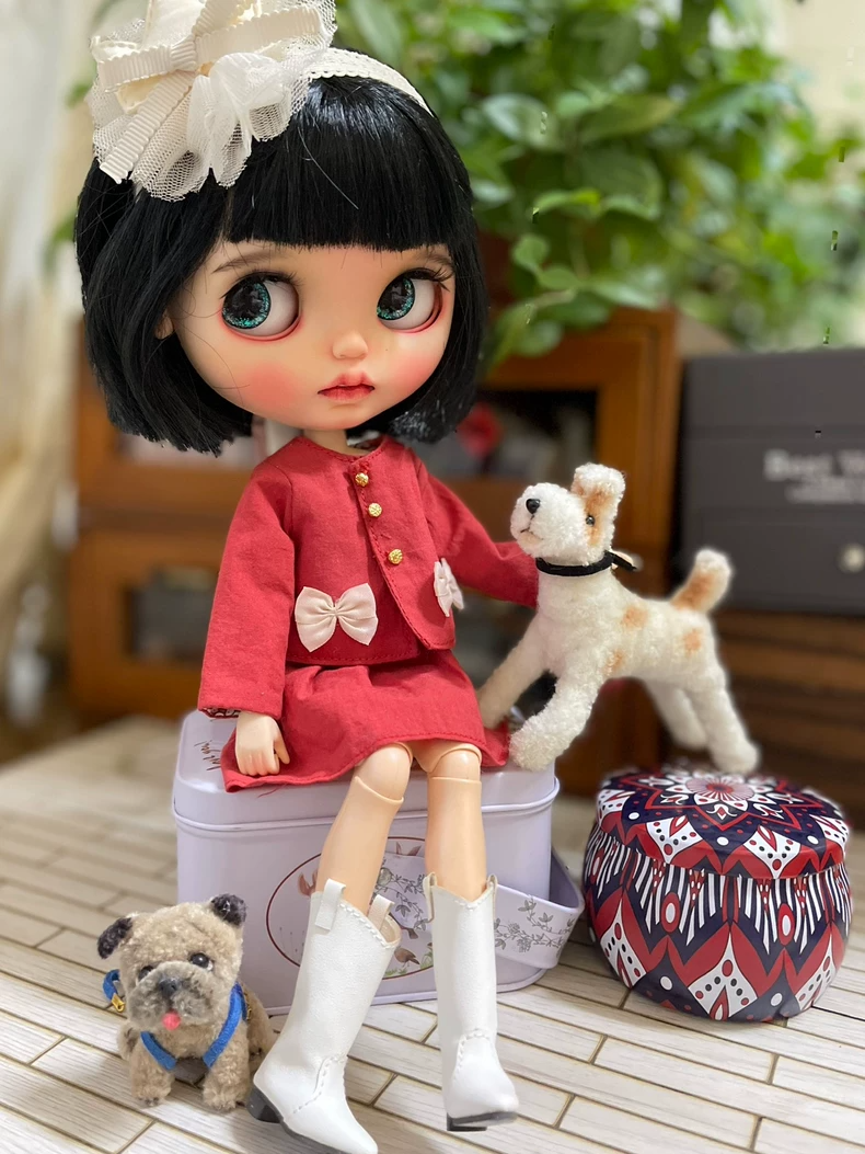 Vintage Elegance Blythe Doll Outfit – Red Lace Dress & Jacket Set for Collectors - Image 5
