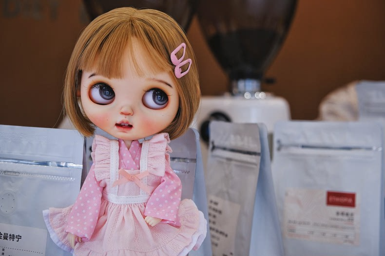 Adorable Retro Blythe Doll Outfit - Polka Dot Dress & Fluffy Hat for OB24, OB22, AZ19 Joints | Collector’s Dream - Image 3