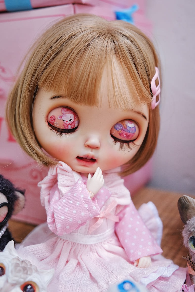 Adorable Retro Blythe Doll Outfit - Polka Dot Dress & Fluffy Hat for OB24, OB22, AZ19 Joints | Collector’s Dream - Image 4