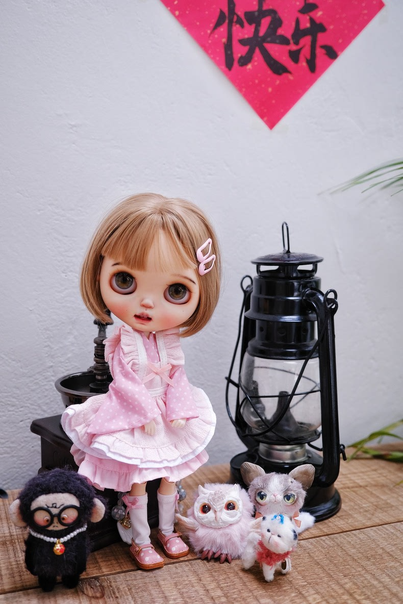 Adorable Retro Blythe Doll Outfit - Polka Dot Dress & Fluffy Hat for OB24, OB22, AZ19 Joints | Collector’s Dream - Image 8