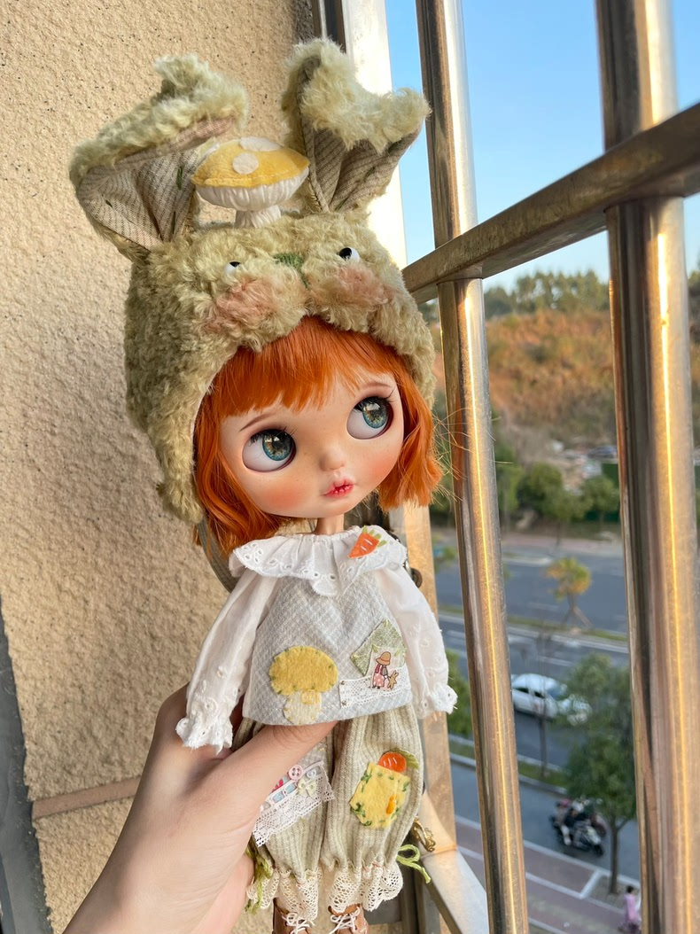 Enchanted Woodland Blythe Doll Outfit – Whimsical Mushroom Rabbit Hat & Pastel Fantasy Ensemble - Image 3