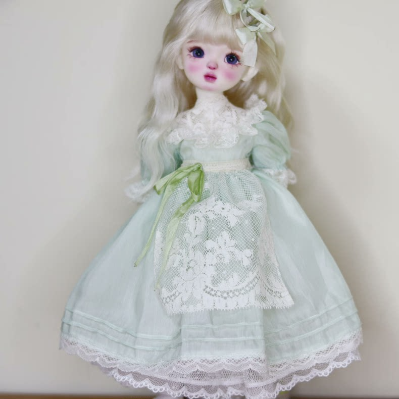 Elegant Whimsical Pastel Lace Blythe Doll Dress Set with Accessories - Image 1