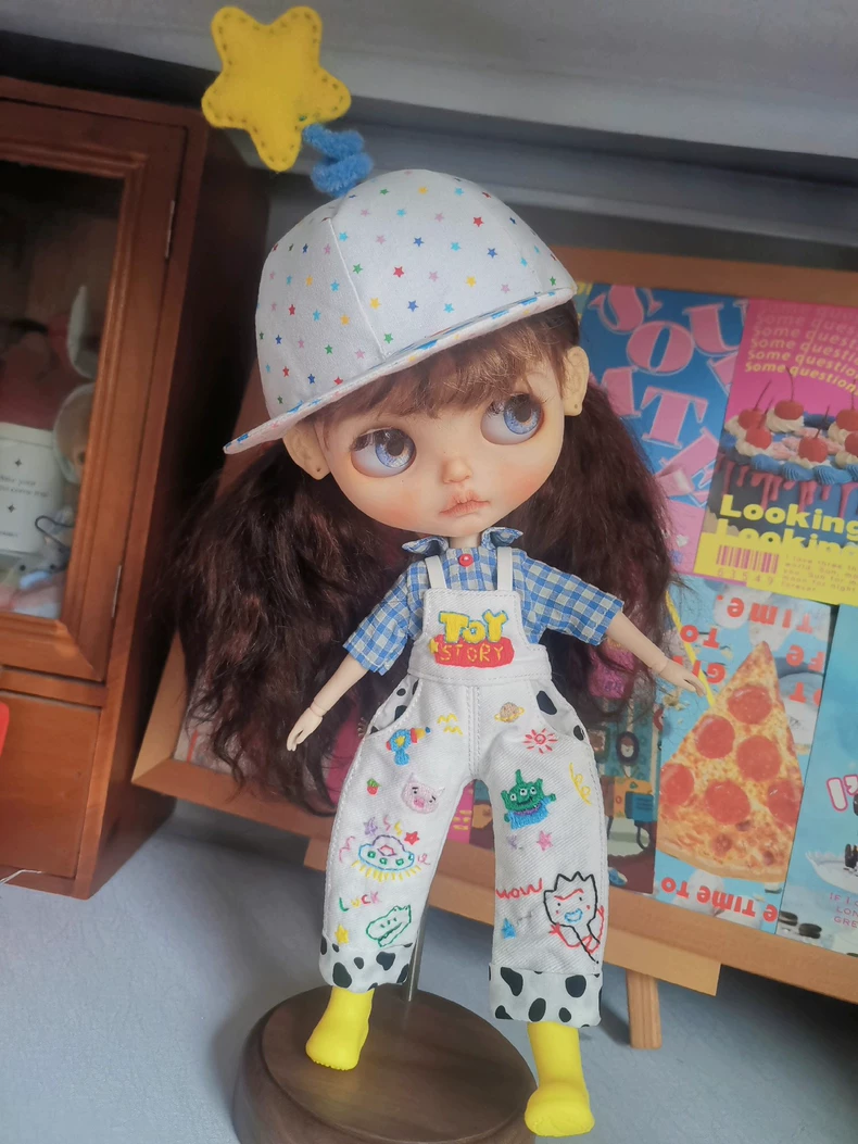 Charming Toy Story-Inspired BLYTHE Doll Outfit – Premium Collectible Ensemble for Creative Play & Display - Image 2