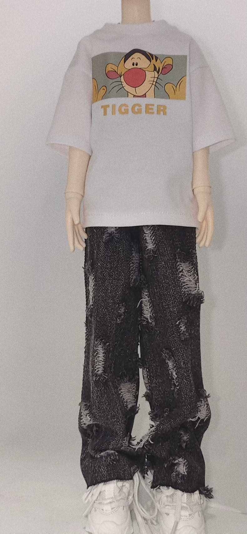 Handmade Distressed Jeans for BJD Dolls | Custom 1/4 Outfit | Premium Denim Collection - Image 2