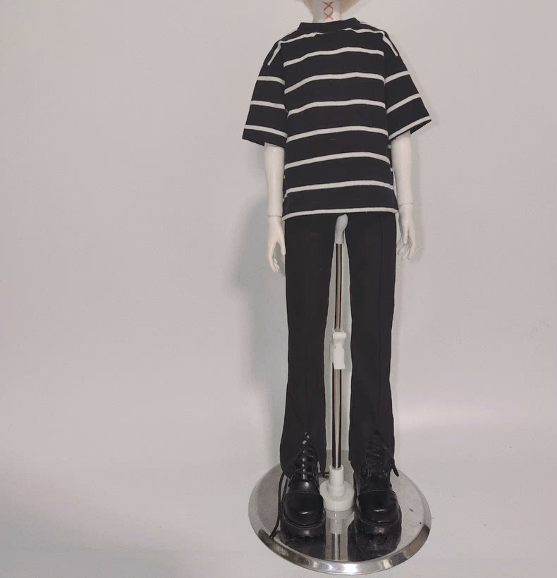 Stylish Black & White Striped BJD 1/4 Outfit with Split-Hem Pants - Premium Quality & Versatile Design - Image 2