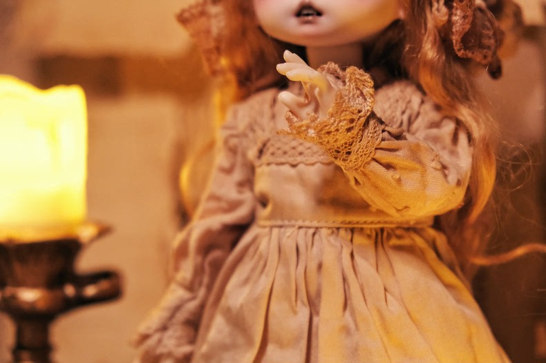 Vintage Blythe Doll Outfit - Antique Tea-Stained 4-Piece Set with Lace Details & Free Shipping - Image 5
