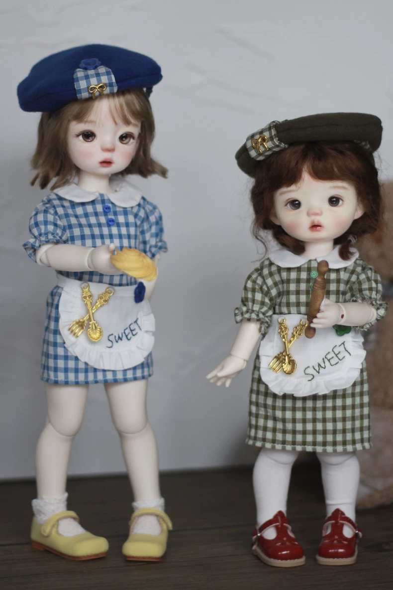 Adorable 1/6 BJD Baker Outfit – Sweet Beret & Apron Set for Dolls - Image 2