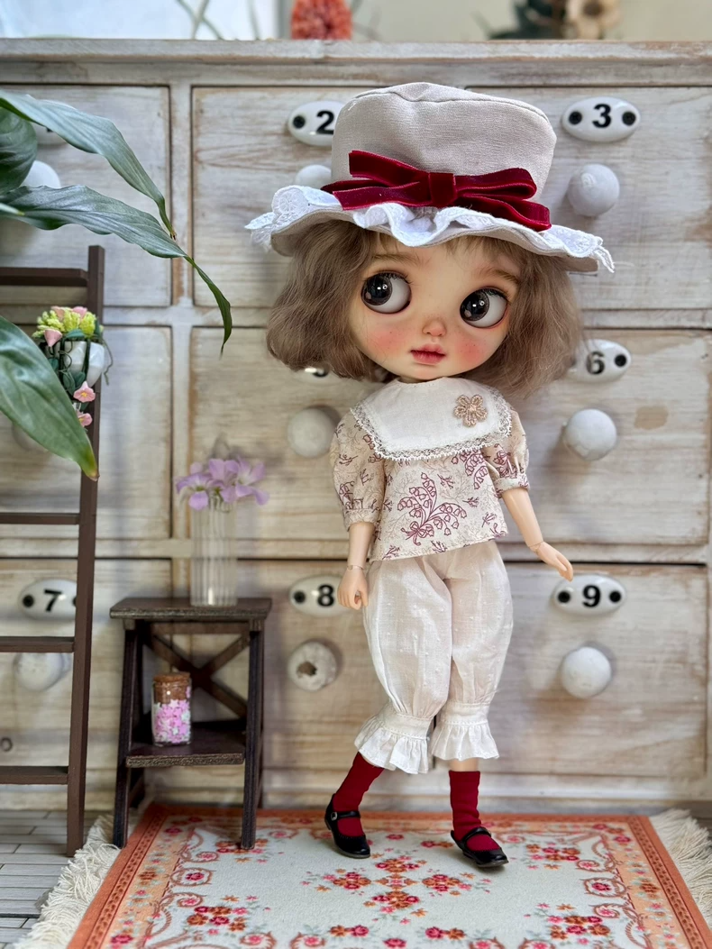 Japanese Literary Style Blythe Doll Outfit: Floral Cotton Shirt & Pants Set w/ Detachable Collar for OB24 OB22 - Tea Party Elegance - Image 1