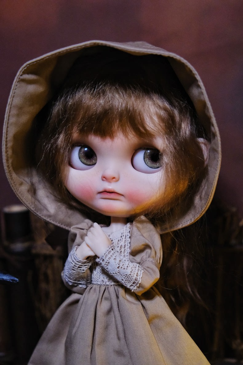 Charming Beige BLYTHE Doll Outfit with Cloak, Dress & Hat for OB24 AZ19 OB22 - Elegant Lace Details & Adjustable Fit - Image 5
