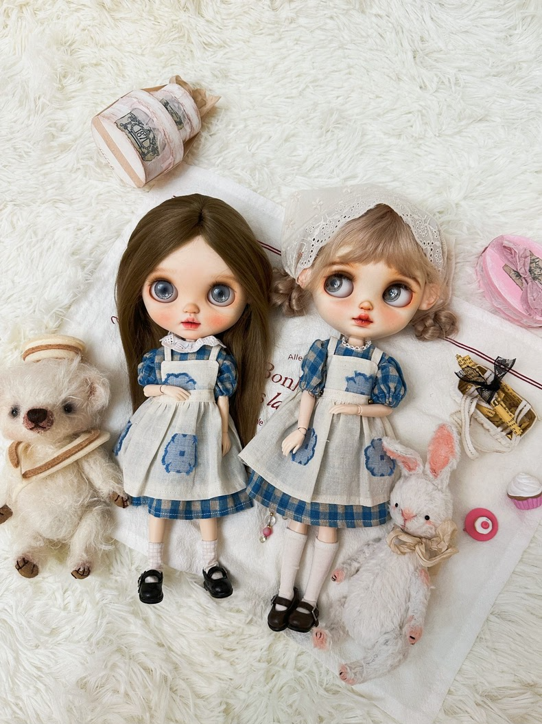 Vintage BLYTHE Doll Outfit: Charming Pastoral Blue & White Checkered Dress Set - Image 3