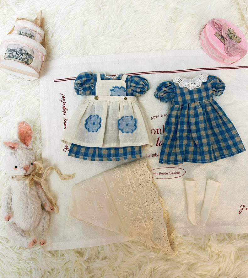 Vintage BLYTHE Doll Outfit: Charming Pastoral Blue & White Checkered Dress Set - Image 5