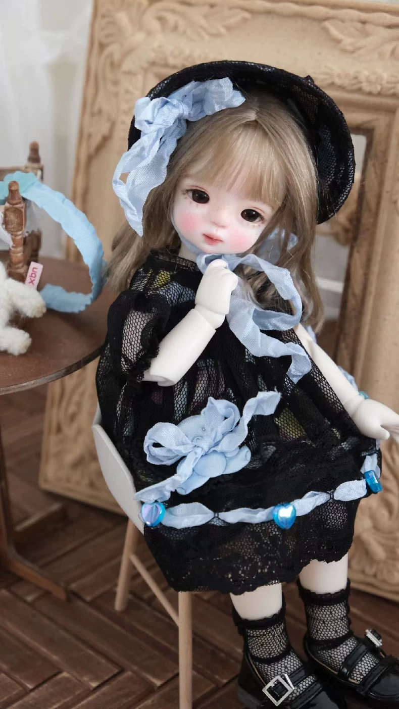 Adorable 1/6 BJD Bear Party Outfit – Lace Dress, Bonnet & Magnetic Bear – Pink/Blue/Yellow - Image 5