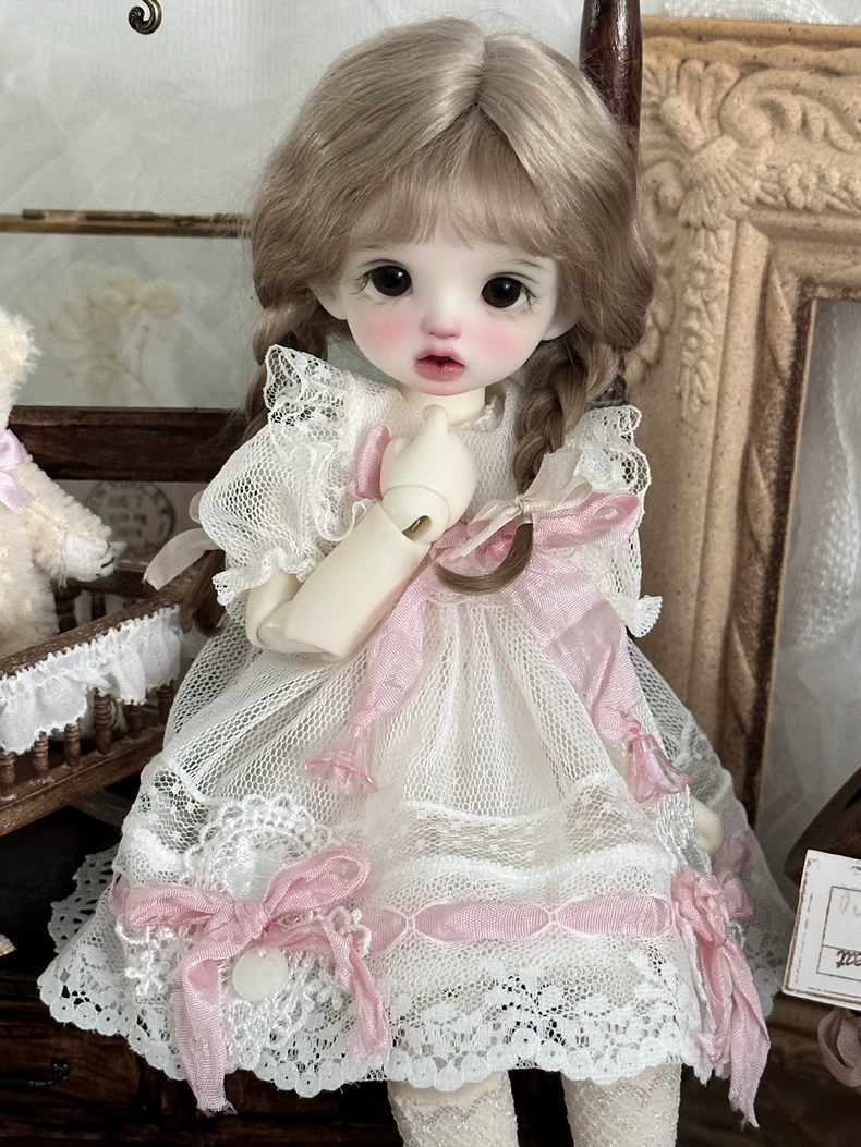Elegant 1/6 BJD Doll Outfit: Lace & Net Dress Set in Pink & Blue – Adjustable & Luxe - Image 3