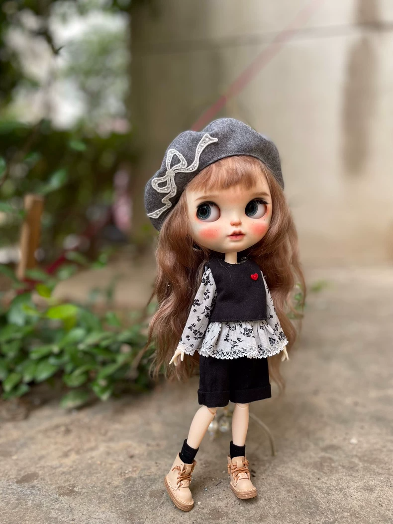 Vintage Blythe Doll Outfit – Elegant Blouse, Vest, Shorts & Beret Set | Premium Japanese Fabrics - Image 1