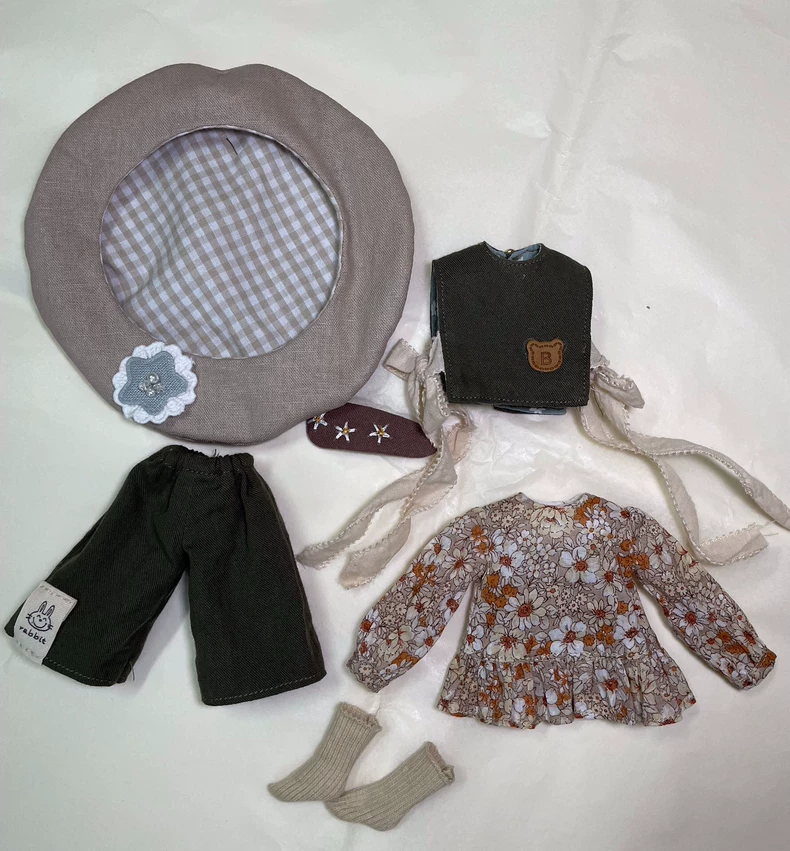 Vintage Blythe Doll Outfit – Elegant Blouse, Vest, Shorts & Beret Set | Premium Japanese Fabrics - Image 9