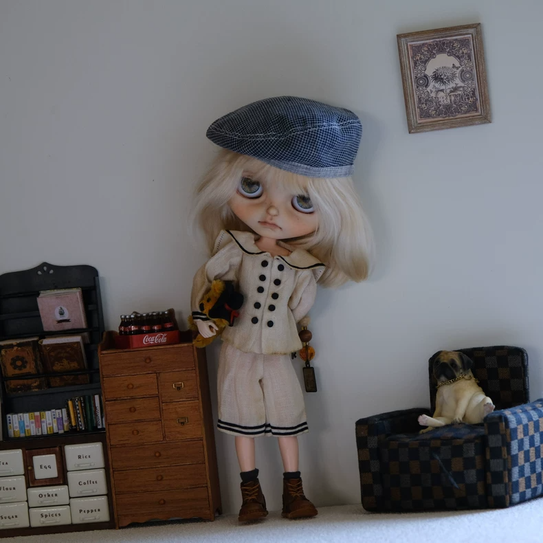 Vintage French Nautical Outfit for BLYTHE Dolls - Elegant White & Navy Cotton Set with Gray Cap - Image 4