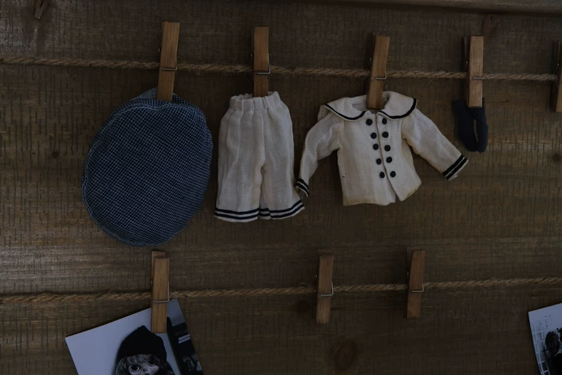 Vintage French Nautical Outfit for BLYTHE Dolls - Elegant White & Navy Cotton Set with Gray Cap - Image 9