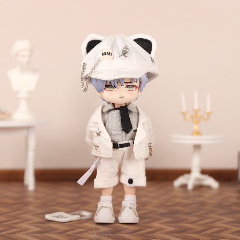 Elegant Gentleman Cat Suit Outfit for OB11 Doll – Premium Collector’s Fashion Set - Image 7