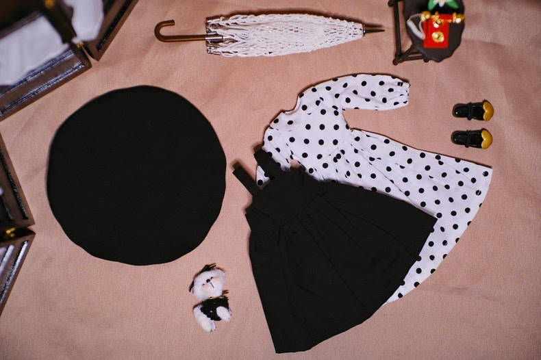 Stylish BLYTHE Doll Outfit - Polka Dot Blouse & Black Skirt with Beret - Premium Quality & Versatile Design - Image 2